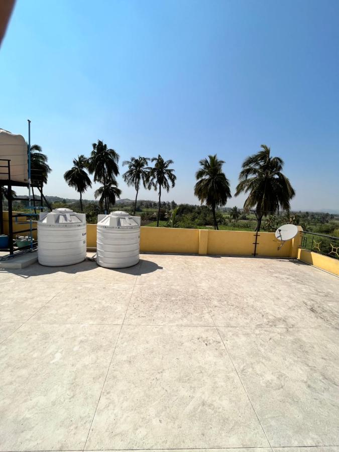 Vaibhav Home Stay Хампи Экстерьер фото