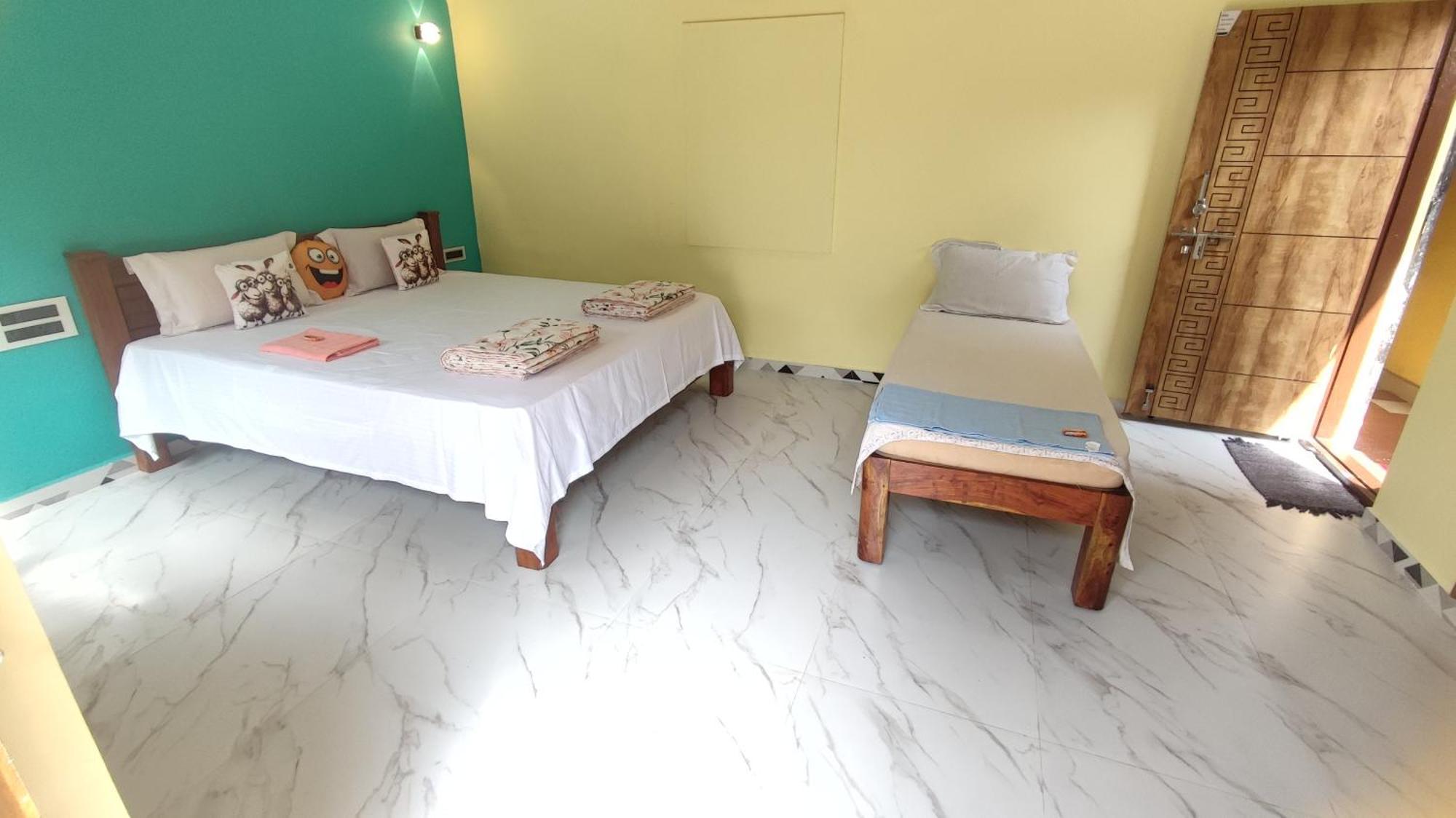 Vaibhav Home Stay Хампи Номер фото